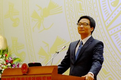 Phó Thủ tướng Vũ Đức Đam công bố email của mình với báo chí